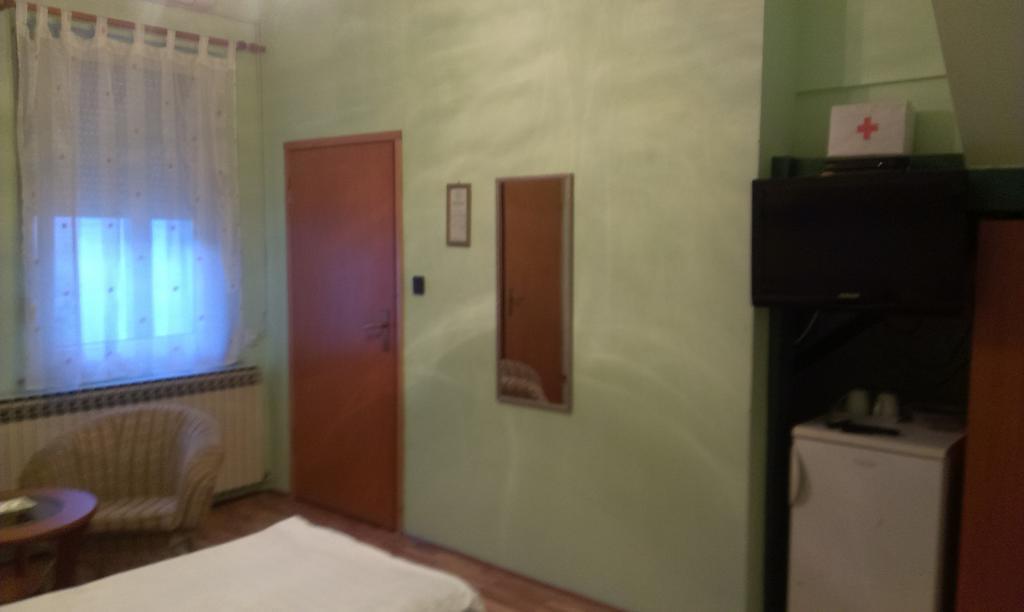Apartments & Rooms Korzo 슬라본스키브로드 객실 사진