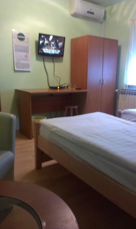 Apartments & Rooms Korzo 슬라본스키브로드 객실 사진